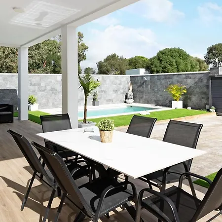 Holiday home Eden *